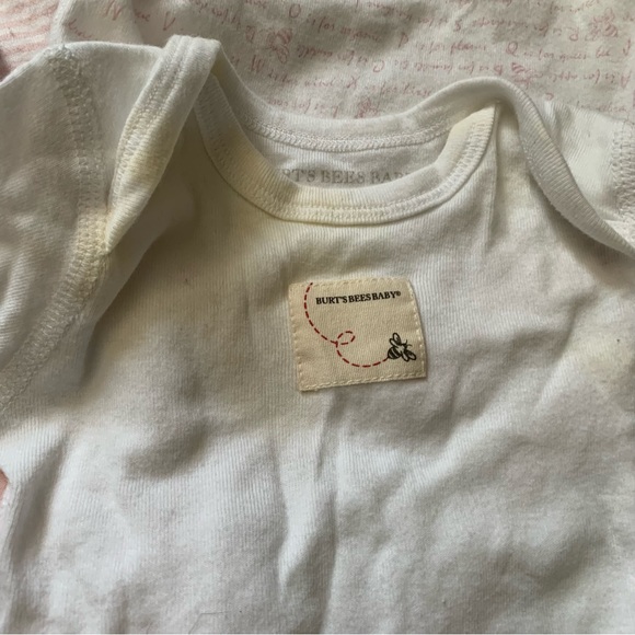 5 pack Burt’s Bees organic bodysuits - Picture 2 of 2